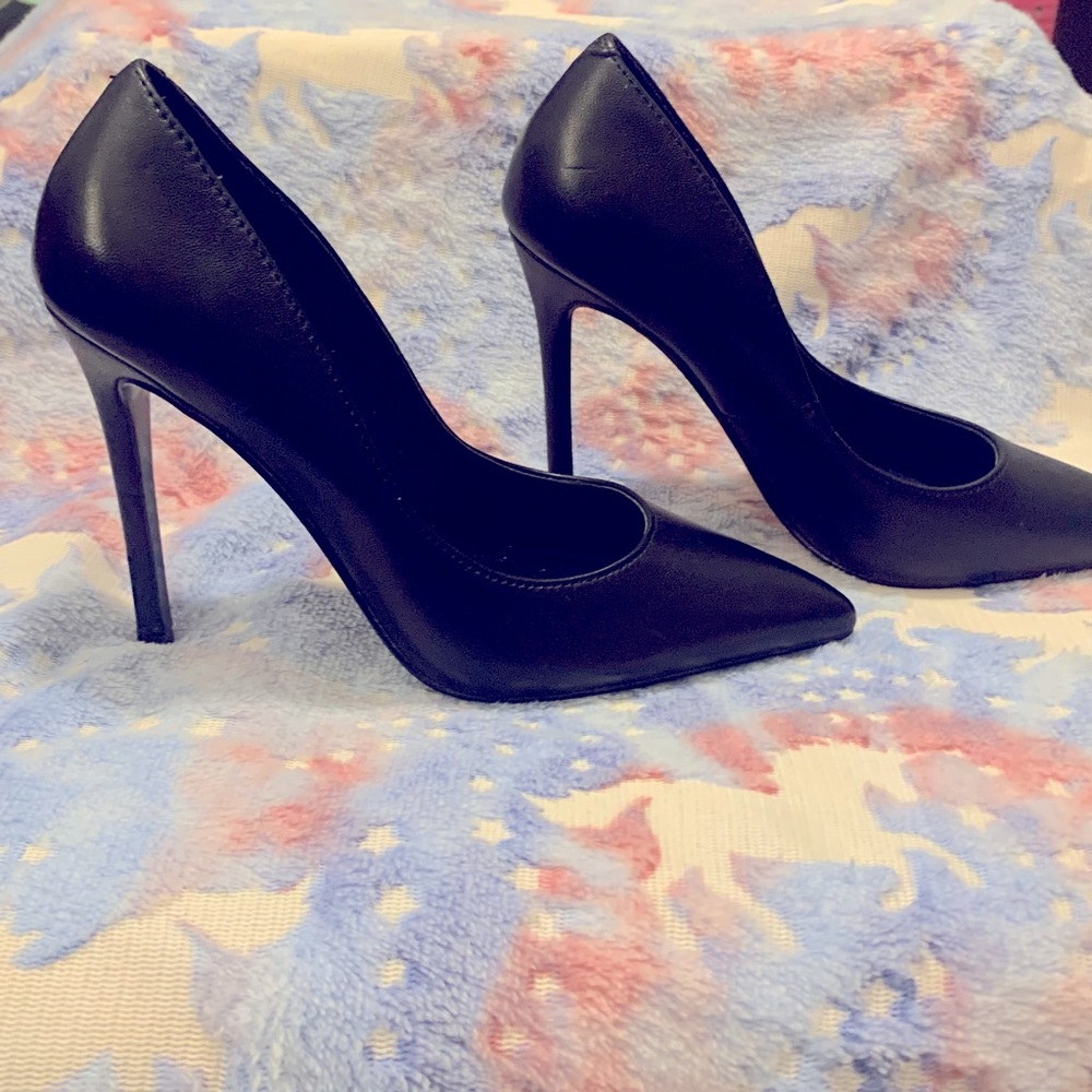 Steve Madden thrive black leather stiletto pump